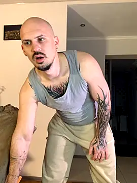 AssHunter4k online show from 11-14-25, 05:50