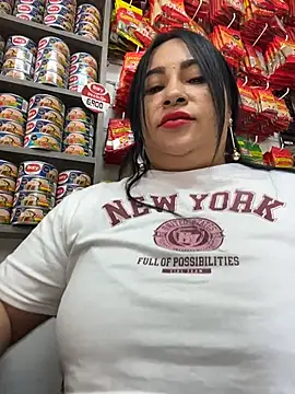 Snapshot of Miia_Jazmin chatting on 07-11-26, 02:09 Miia Jazmin online show from 07-11-26, 02:09