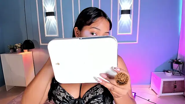 isabella zc online show from 06-15-26, 12:51
