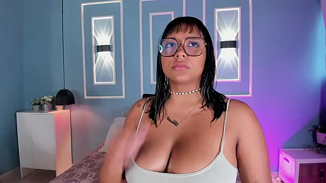 isabella zc online show from 07-15-26, 11:59
