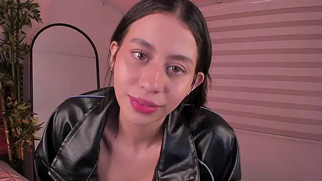 hannah brady online show from 02-20-25, 01:14