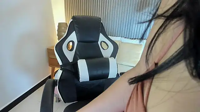 adarna13  online show from 11-14-25, 07:23