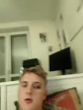 Snapshot of Jacobs19 chatting on 12-14-25, 11:42 Jacobs19 online show from 12-14-25, 11:42