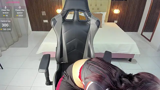 Lolly 18 online show from 03-04-26, 08:15