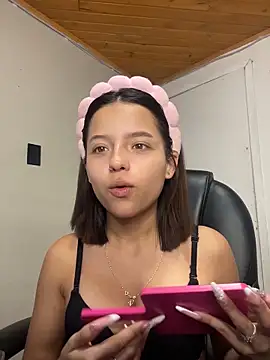 Sofia18 pinkk online show from 03-05-26, 10:06