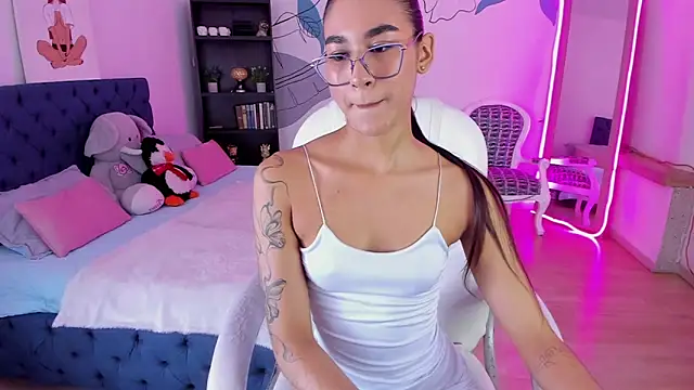 Snapshot of Dana_Paula chatting on 06-26-26, 11:58 Dana Paula online show from 06-26-26, 11:58
