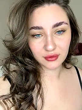 KiraBarlows online show from 11-18-25, 08:24