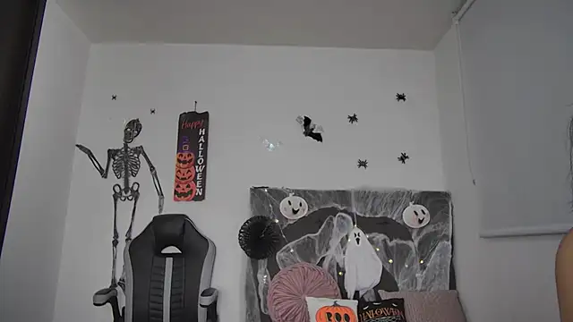 AmandaBrooks 18 online show from 10-16-25, 01:28