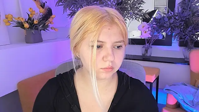 DiaAngell online show from 11-14-25, 07:56