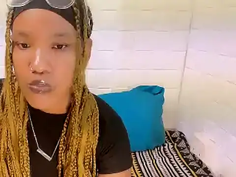 EroticSexyPrada online show from 03-15-25, 11:51