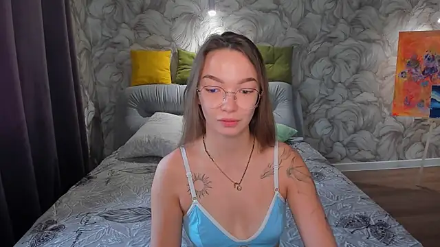Snapshot of SusannJohnson chatting on 06-20-26, 12:14 SusannJohnson online show from 06-20-26, 12:14