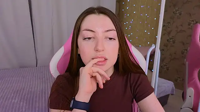 Ann moon   online show from 02-02-25, 03:17