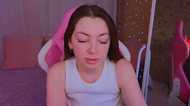 Ann moon   online show from 03-19-25, 06:34