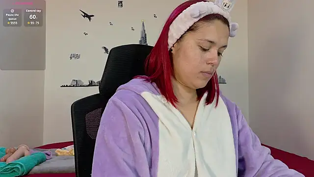 Sophie new25 online show from 04-16-26, 09:54