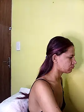 Snapshot of Alyne69PB chatting on 03-21-25, 02:07 Alyne69PB online show from 03-21-25, 02:07