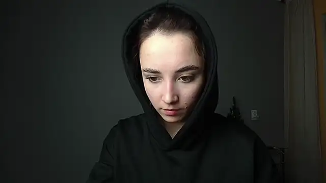 Eva Gloryy online show from 02-04-25, 09:31