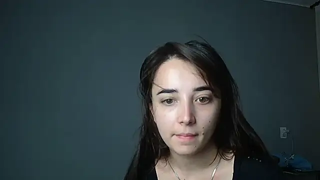 Eva Gloryy online show from 10-27-25, 02:10