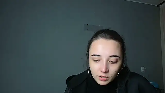 Eva Gloryy online show from 11-23-25, 05:57