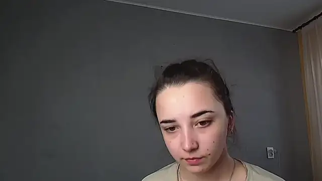 Eva Gloryy online show from 03-12-26, 08:53