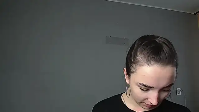 Eva Gloryy online show from 03-18-26, 12:19