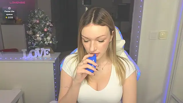 MargaretSweet1 online show from 01-12-26, 04:50