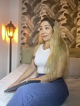 viktoria davis  online show from 03-22-26, 01:31