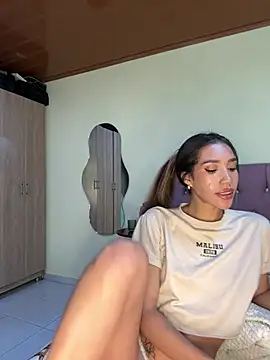 Snapshot of zoe_storm chatting on 07-09-26, 10:47 zoe storm online show from 07-09-26, 10:47