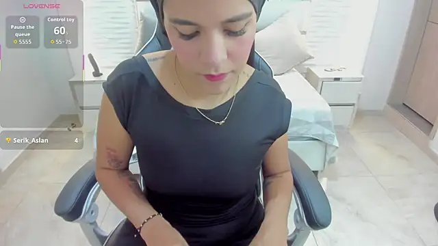 Zulema hamdi online show from 11-04-25, 12:04