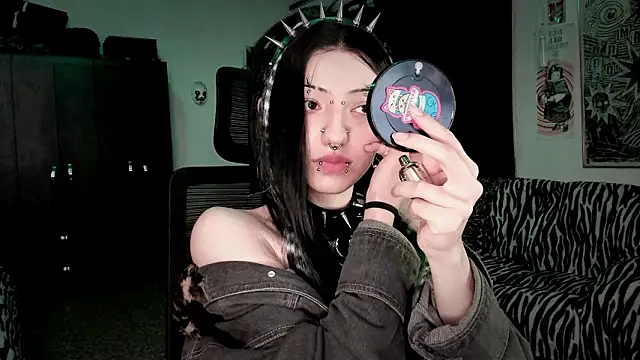 roxy toxic online show from 02-25-26, 12:42