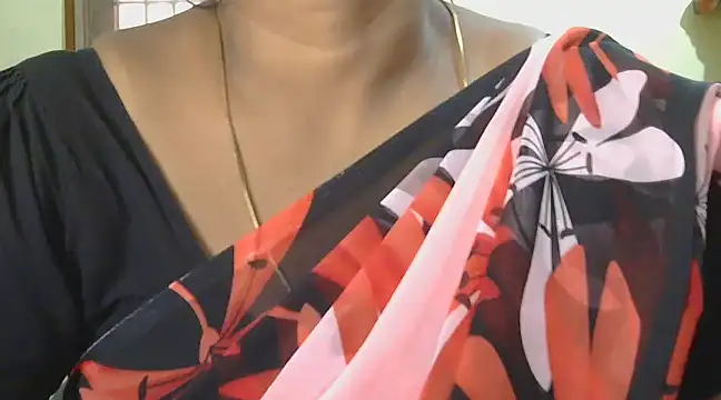 Varshaa1950 online show from 01-18-25, 06:24