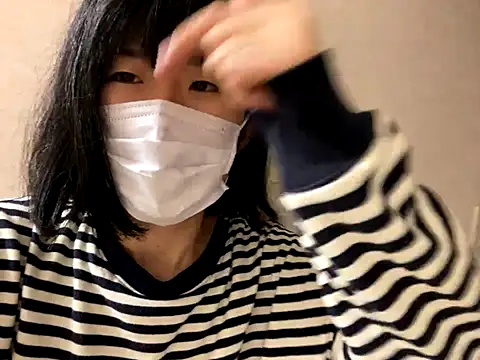 Snapshot of riri_riri_jp chatting on 10-12-25, 05:12 riri riri jp online show from 10-12-25, 05:12