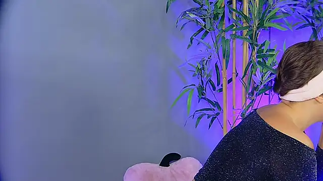 PatriciaSpice online show from 11-14-25, 05:39