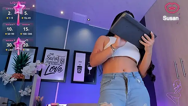 Snapshot of ValeriaOrtega chatting on 02-24-25, 02:04 ValeriaOrtega online show from 02-24-25, 02:04