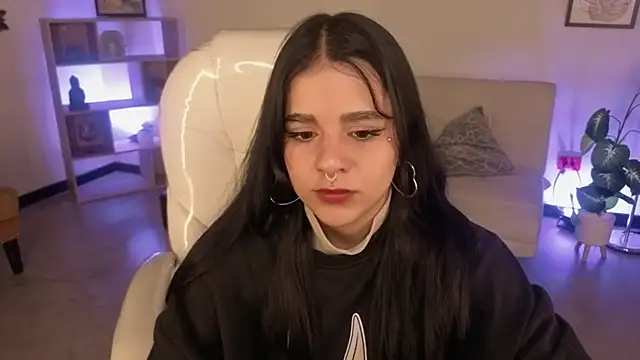 Nicole Foxx  online show from 11-27-25, 07:38