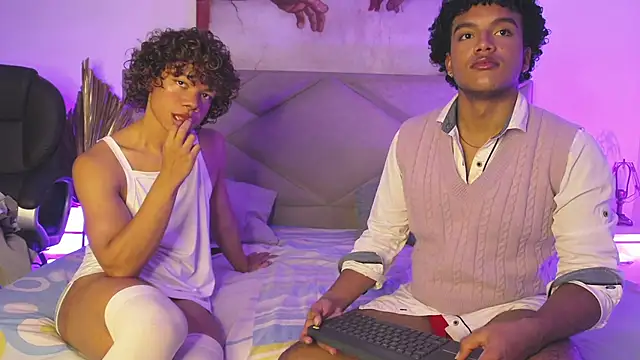 Snapshot of DanteAndKyle chatting on 11-06-25, 11:48 DanteAndKyle online show from 11-06-25, 11:48