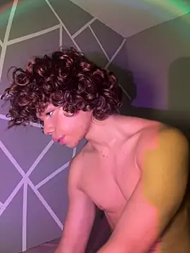 Snapshot of DanteAndKyle chatting on 02-04-26, 12:16 DanteAndKyle online show from 02-04-26, 12:16