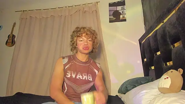 Snapshot of DanteAndKyle chatting on 03-11-26, 11:55 DanteAndKyle online show from 03-11-26, 11:55