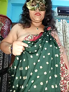Snapshot of hevensex143 chatting on 05-21-26, 07:43 hevensex143 online show from 05-21-26, 07:43