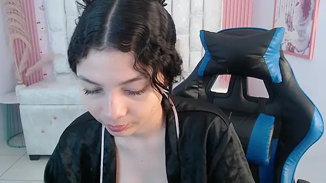 shalon diaz s online show from 11-08-25, 01:00