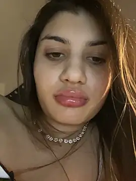 Snapshot of hdhehrv chatting on 02-09-25, 10:11 hdhehrv online show from 02-09-25, 10:11