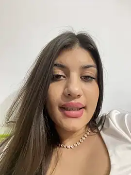 Snapshot of hdhehrv chatting on 02-24-25, 02:19 hdhehrv online show from 02-24-25, 02:19