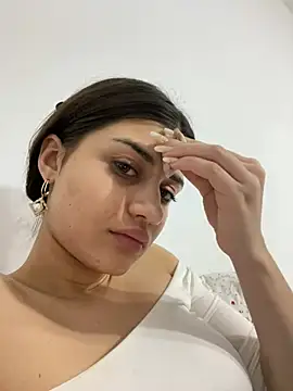 Snapshot of hdhehrv chatting on 02-28-25, 07:15 hdhehrv online show from 02-28-25, 07:15