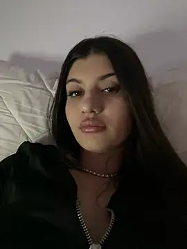 Snapshot of hdhehrv chatting on 03-17-25, 07:37 hdhehrv online show from 03-17-25, 07:37