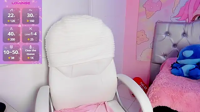 sofia  james online show from 02-18-25, 12:48