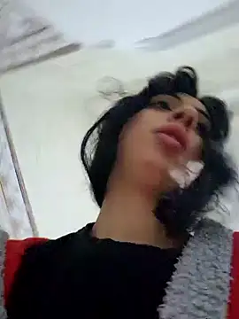 majdolin78 online show from 02-08-25, 06:01