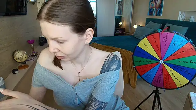 ReginaSparkle online show from 06-24-26, 05:17