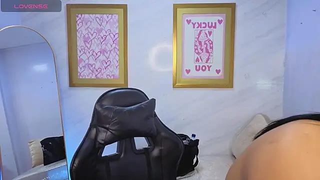 Paulette v online show from 02-10-26, 01:04