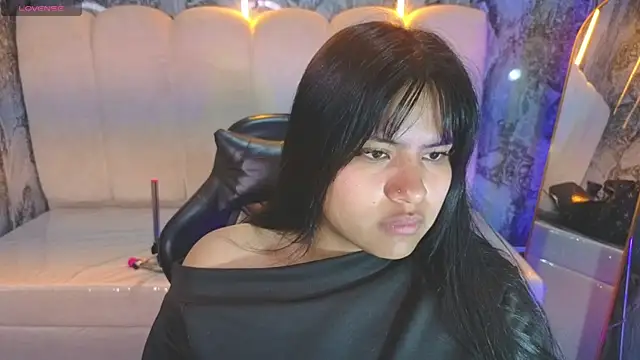 Snapshot of Paulette_v chatting on 07-08-26, 01:04 Paulette v online show from 07-08-26, 01:04