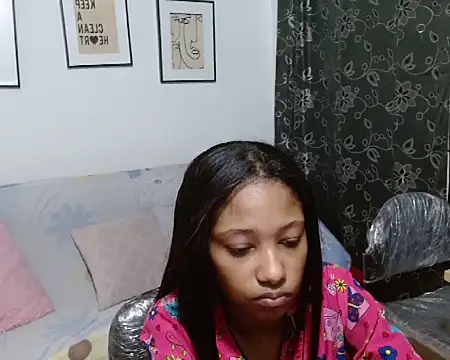 LITTLEDOLLHOT online show from 12-01-25, 12:32