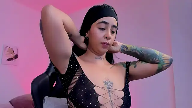 sophierooy22 online show from 11-03-25, 02:18